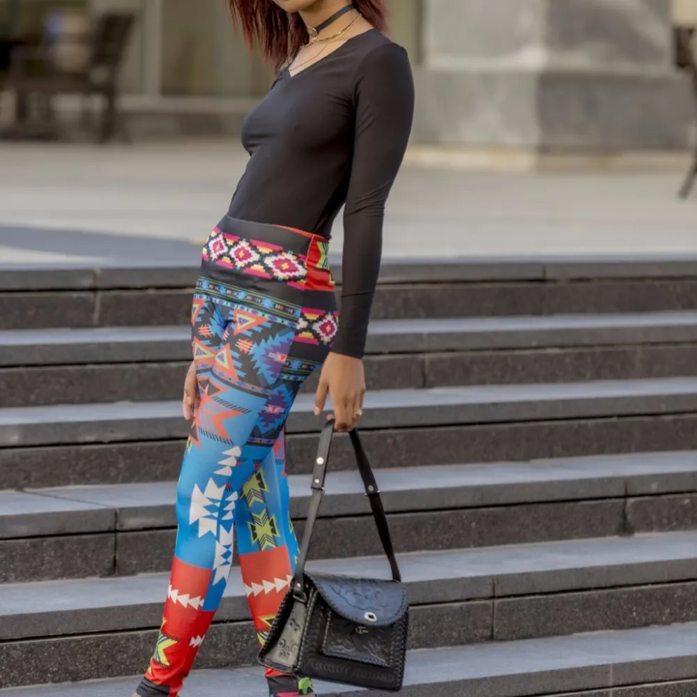 Blue Abstract Chevron Tribal Print Graphic Leggings