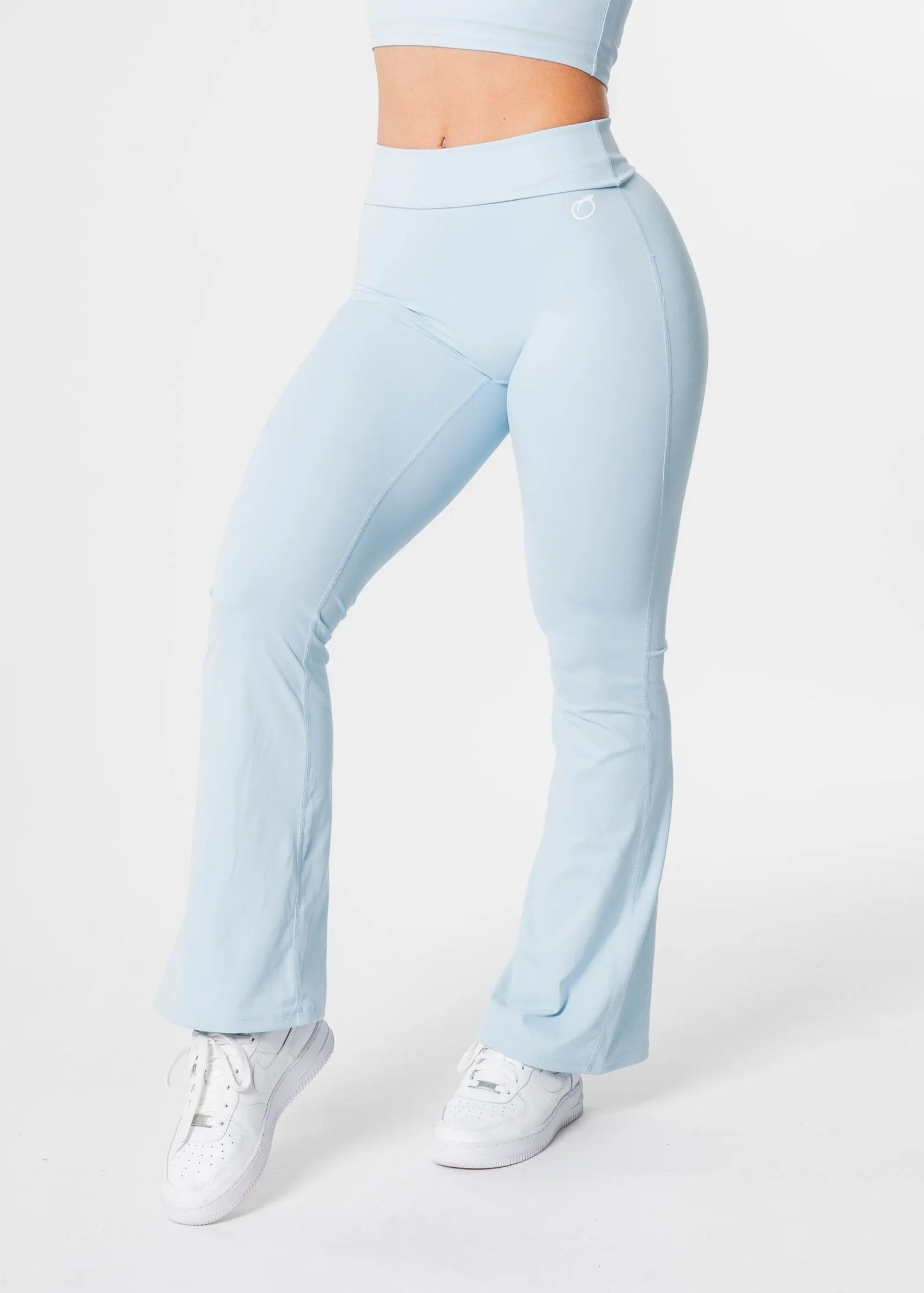 EUPHORIA Flared Leggings