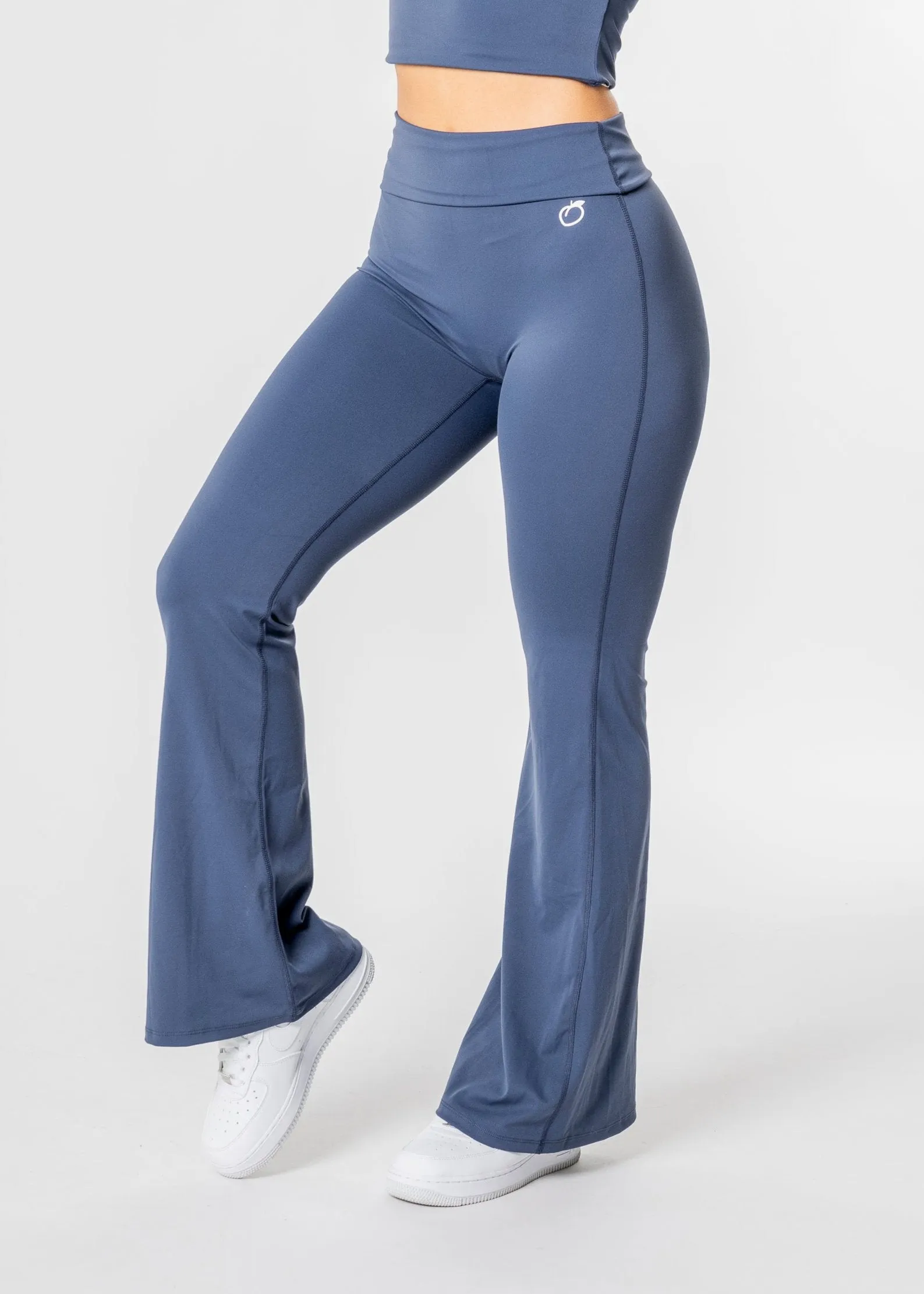 EUPHORIA Flared Leggings