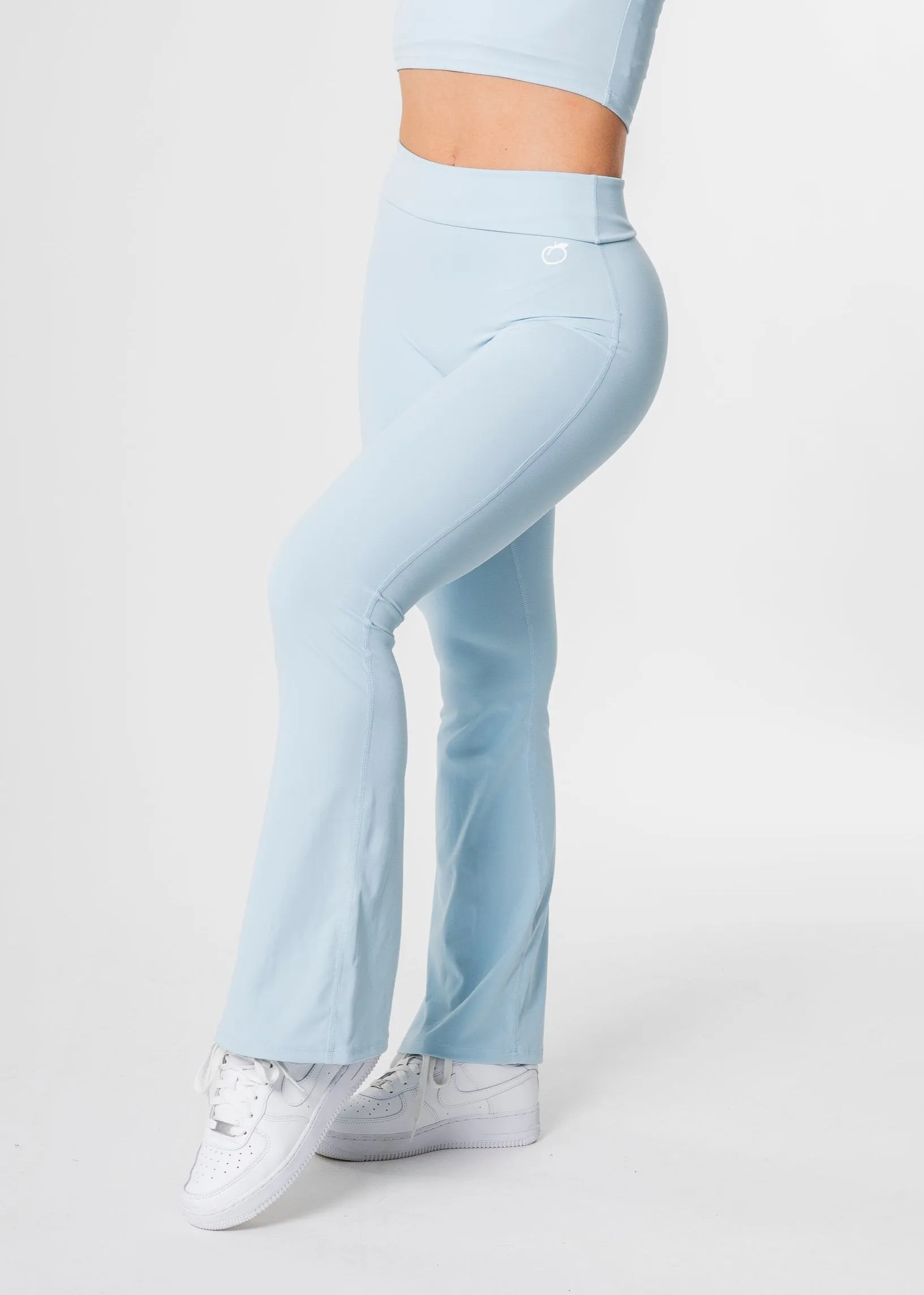 EUPHORIA Flared Leggings