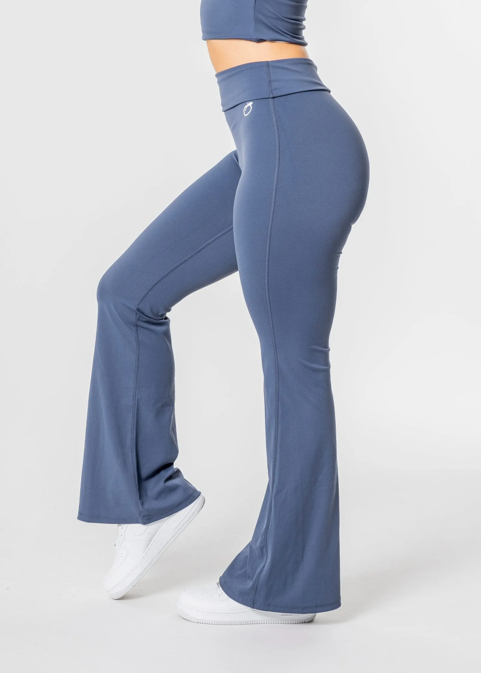 EUPHORIA Flared Leggings