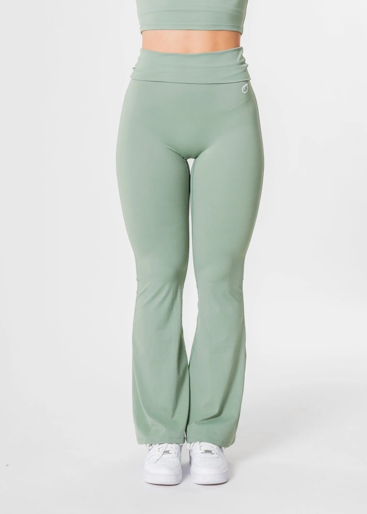 EUPHORIA Flared Leggings
