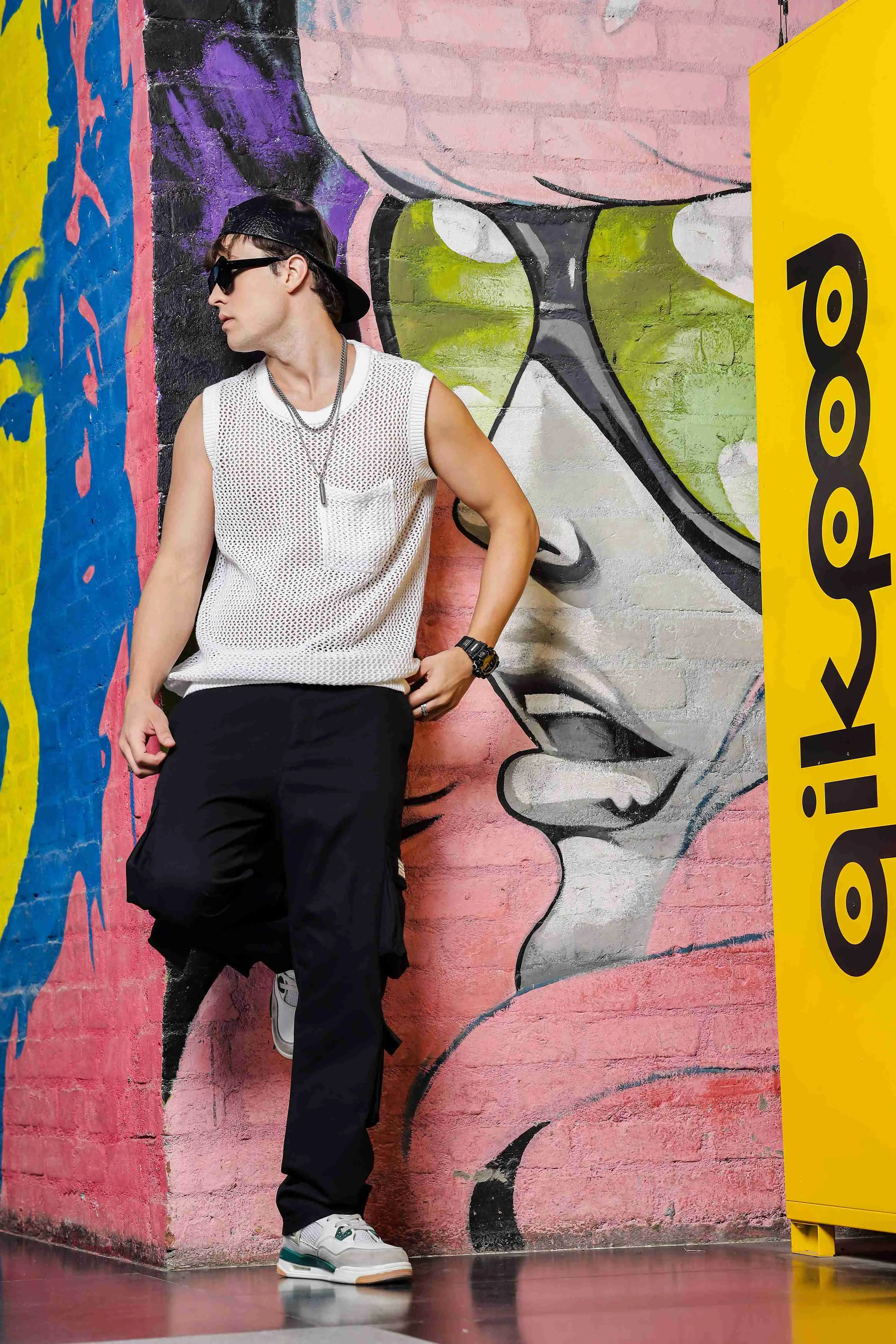 Unisex Baggy Fit Black 8-Pocket Cargo Trousers